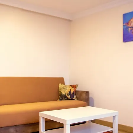 Apartmán Centrally Located Flat Near Kulturpark